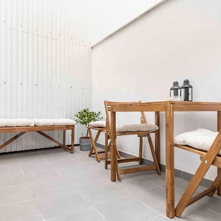 Fresh & Stylish Apartment With Parking By Rems Malaga Exterior photo