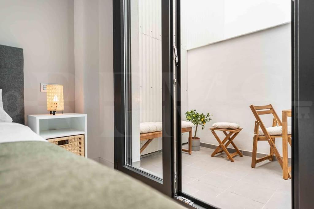 Fresh & Stylish Apartment With Parking By Rems Malaga Exterior photo