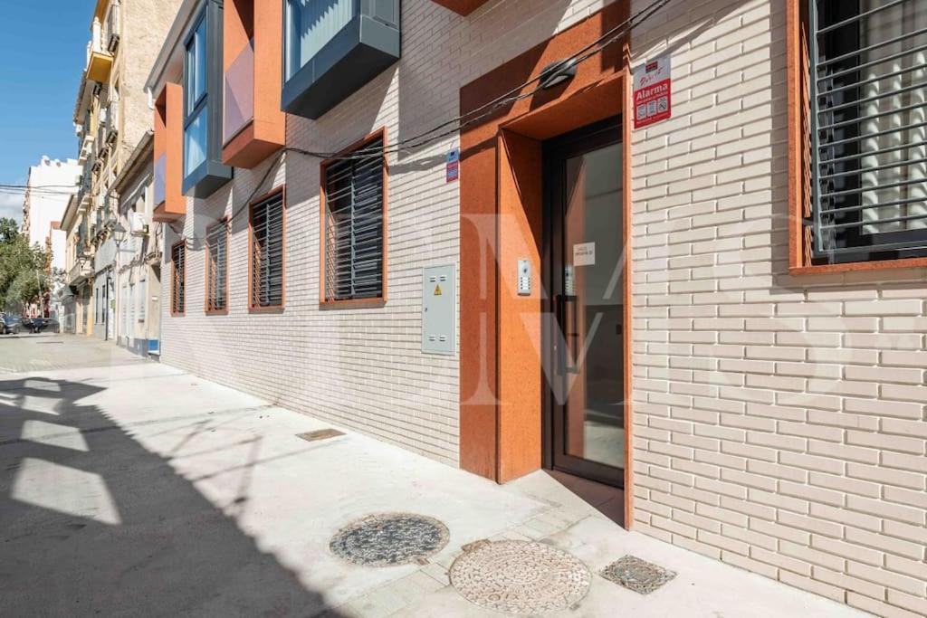 Fresh & Stylish Apartment With Parking By Rems Malaga Exterior photo
