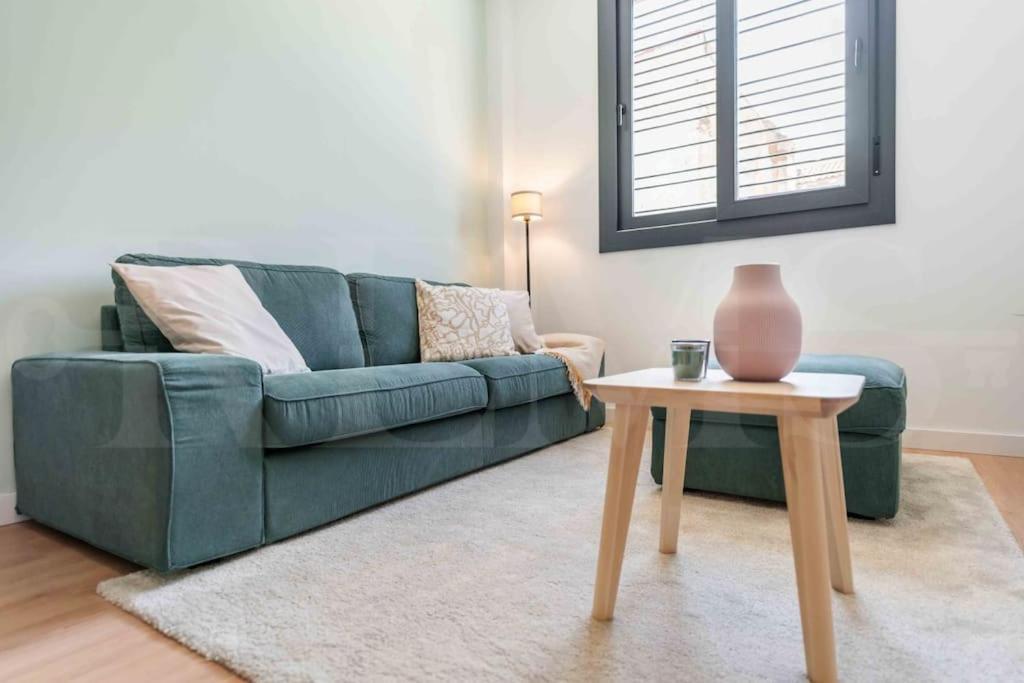 Fresh & Stylish Apartment With Parking By Rems Malaga Exterior photo